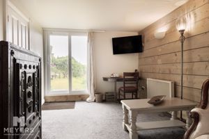 Photo 10- click for photo gallery